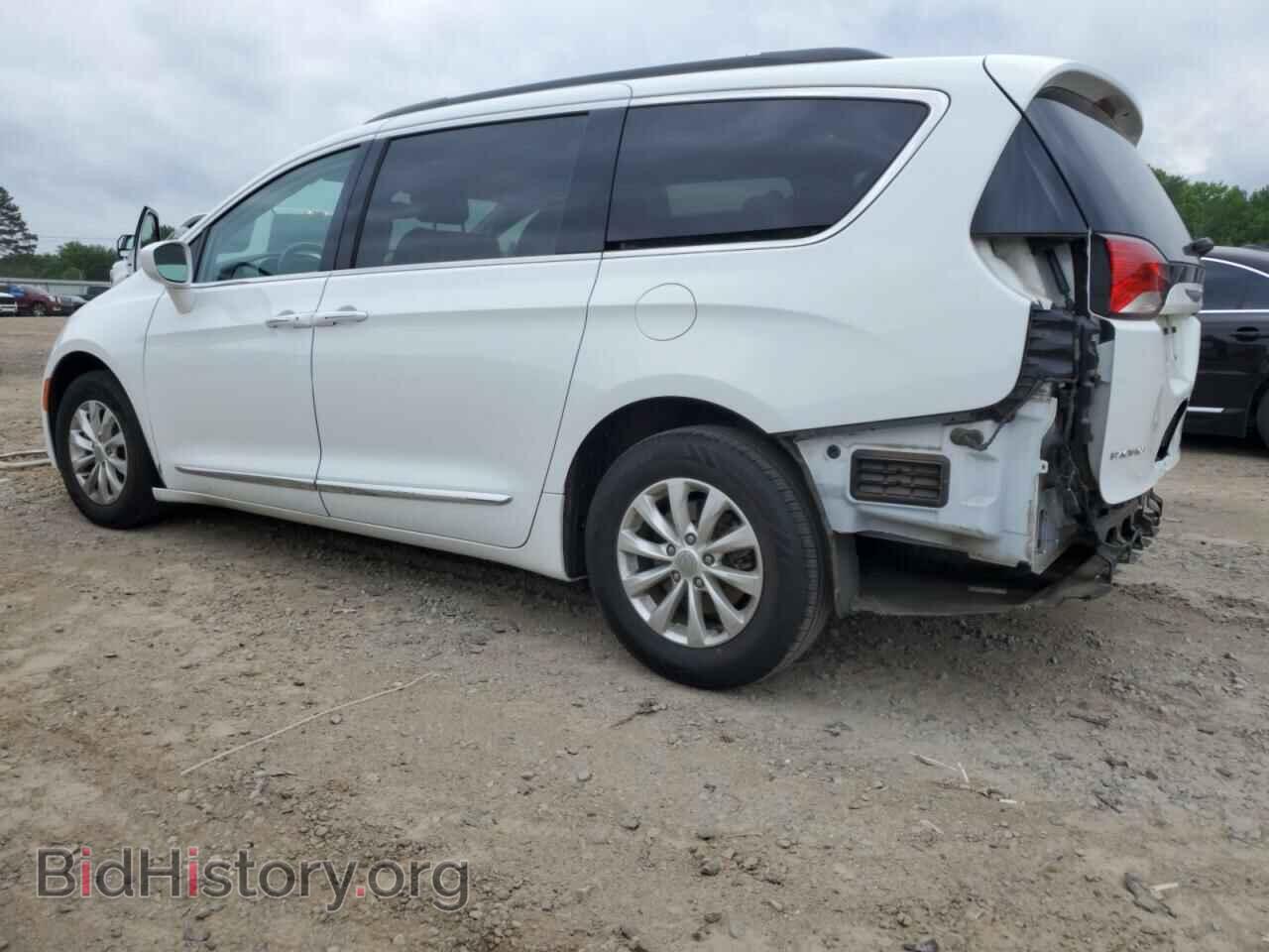 2017 CHRYSLER PACIFICA - VIN: 2C4RC1BG2HR734557 - Фото 2
