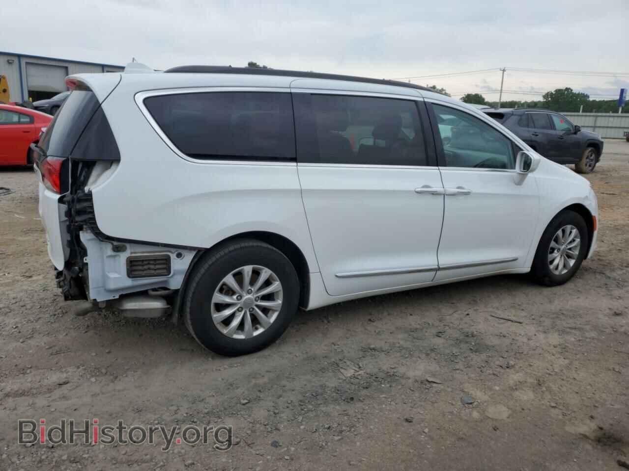 2017 CHRYSLER PACIFICA - VIN: 2C4RC1BG2HR734557 - Фото 3