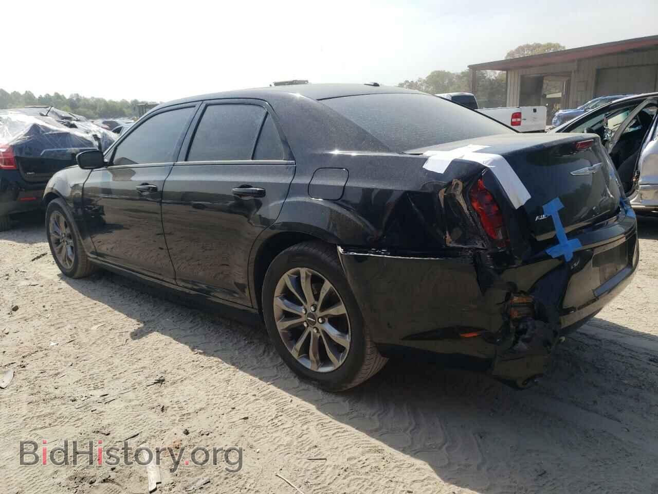 2014 CHRYSLER 300 - VIN: 2C3CCAGG6EH342010 - Фото 2