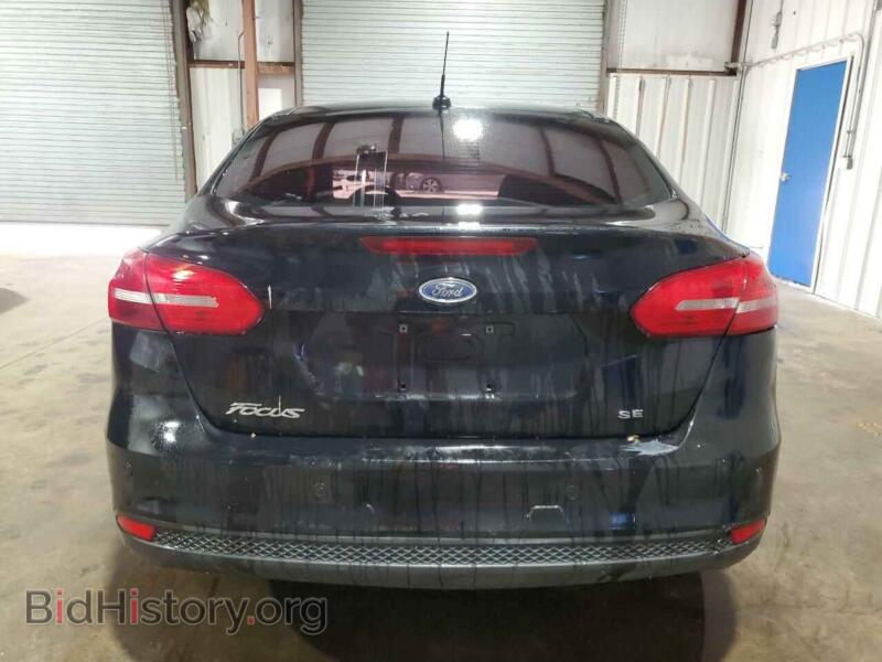 2017 Ford FOCUS (VIN 1FADP3H22HL251008) — photo 6 of 12