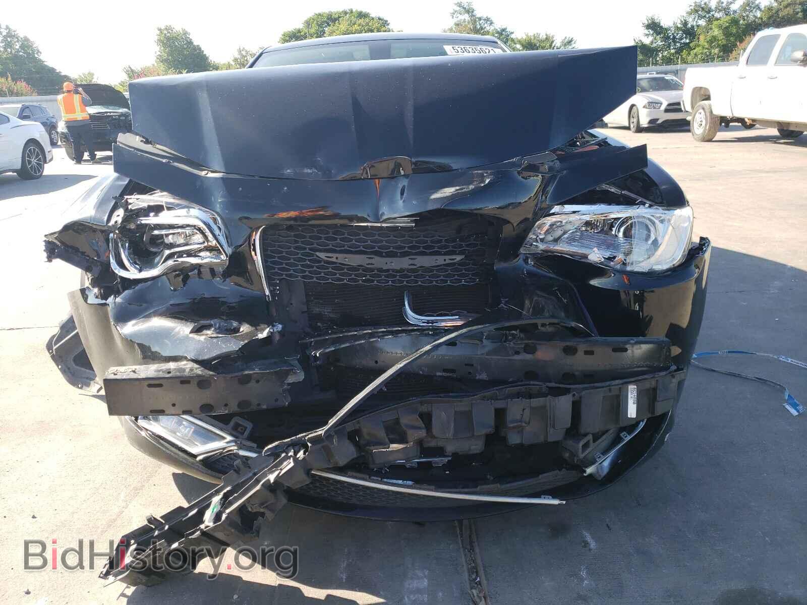 2015 CHRYSLER 300 - VIN: 2C3CCAEG0FH859324 - Фото 9