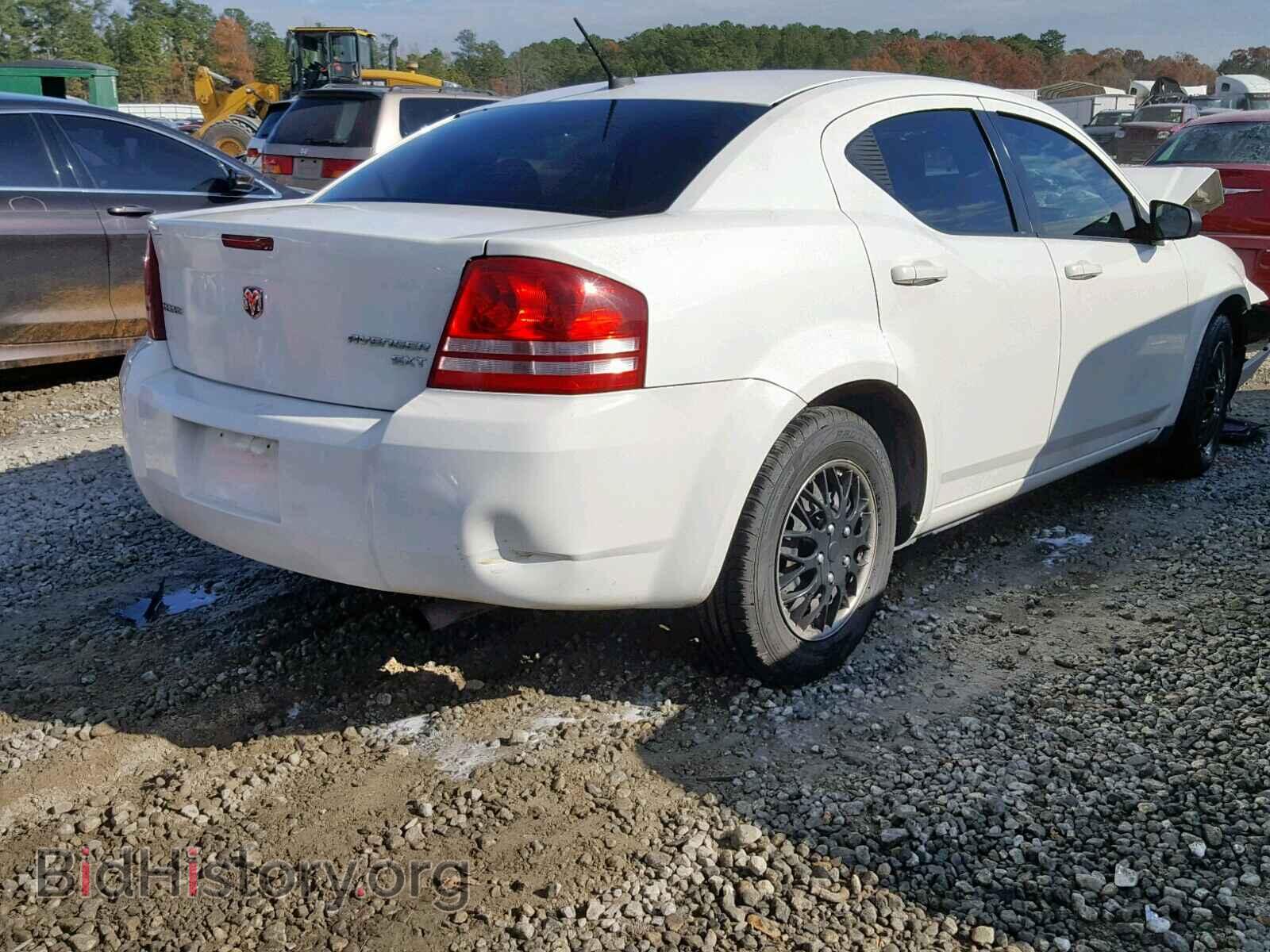 2010 DODGE AVENGER - VIN: 1B3CC4FB5AN103456 - Photo 4