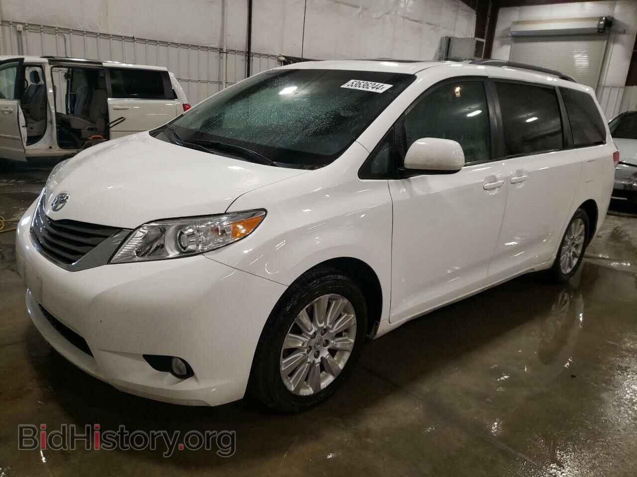 Photo 5TDDK3DC4CS037944 - TOYOTA All Models 2012