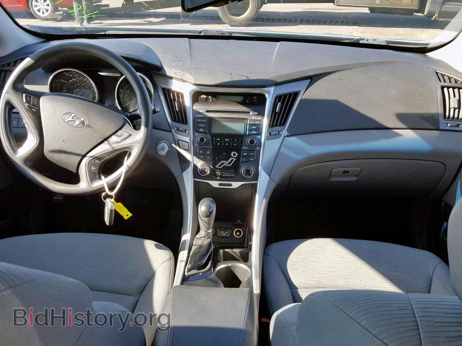 2012 HYUNDAI SONATA - VIN: KMHEC4A44CA037892 - Фото 9