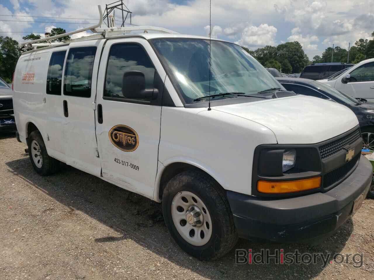 Photo 1GCSGAFX0D1150706 - CHEVROLET EXPRESS 2013