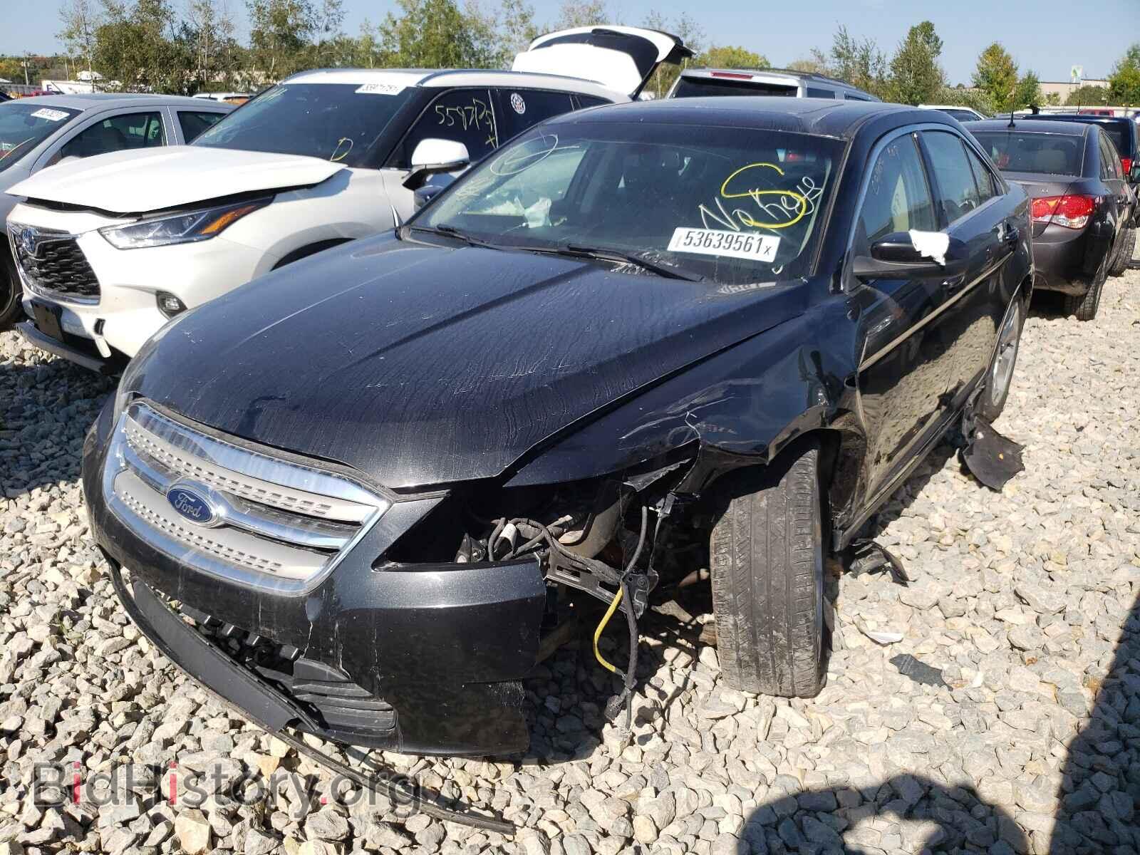 2011 FORD TAURUS - VIN: 1FAHP2HW3BG142605 - Фото 2