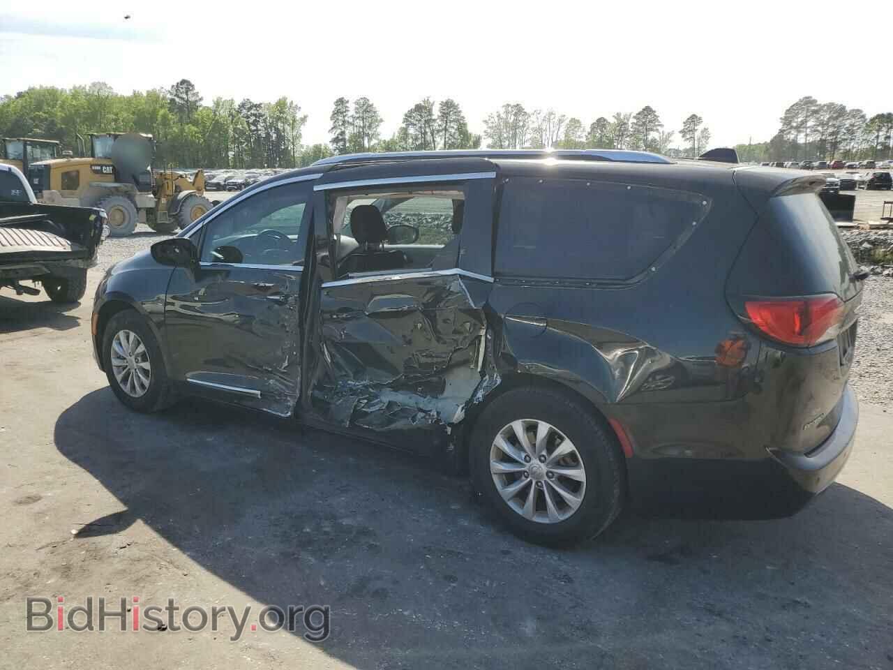 2019 CHRYSLER PACIFICA - VIN: 2C4RC1BG9KR732456 - Фото 2