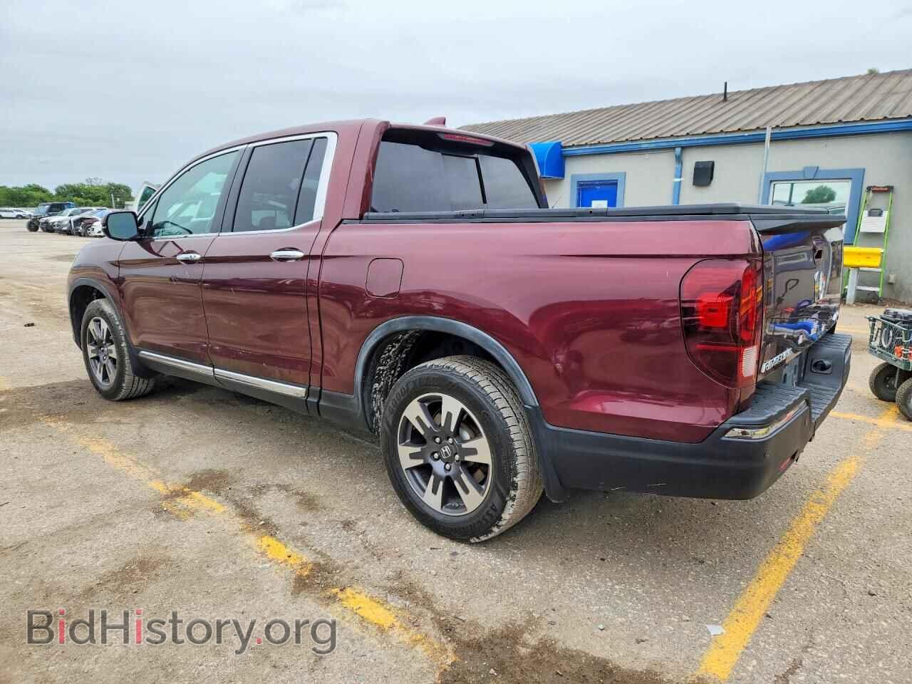 2017 HONDA RIDGELINE - VIN: 5FPYK3F7XHB007853 - Фото 2