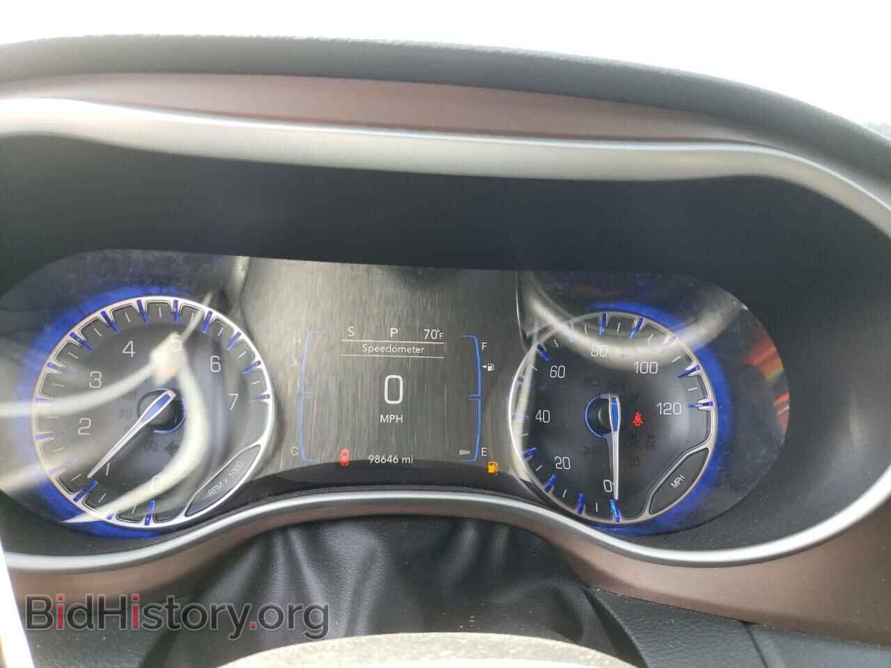 2017 CHRYSLER PACIFICA - VIN: 2C4RC1CG9HR811472 - Photo 9