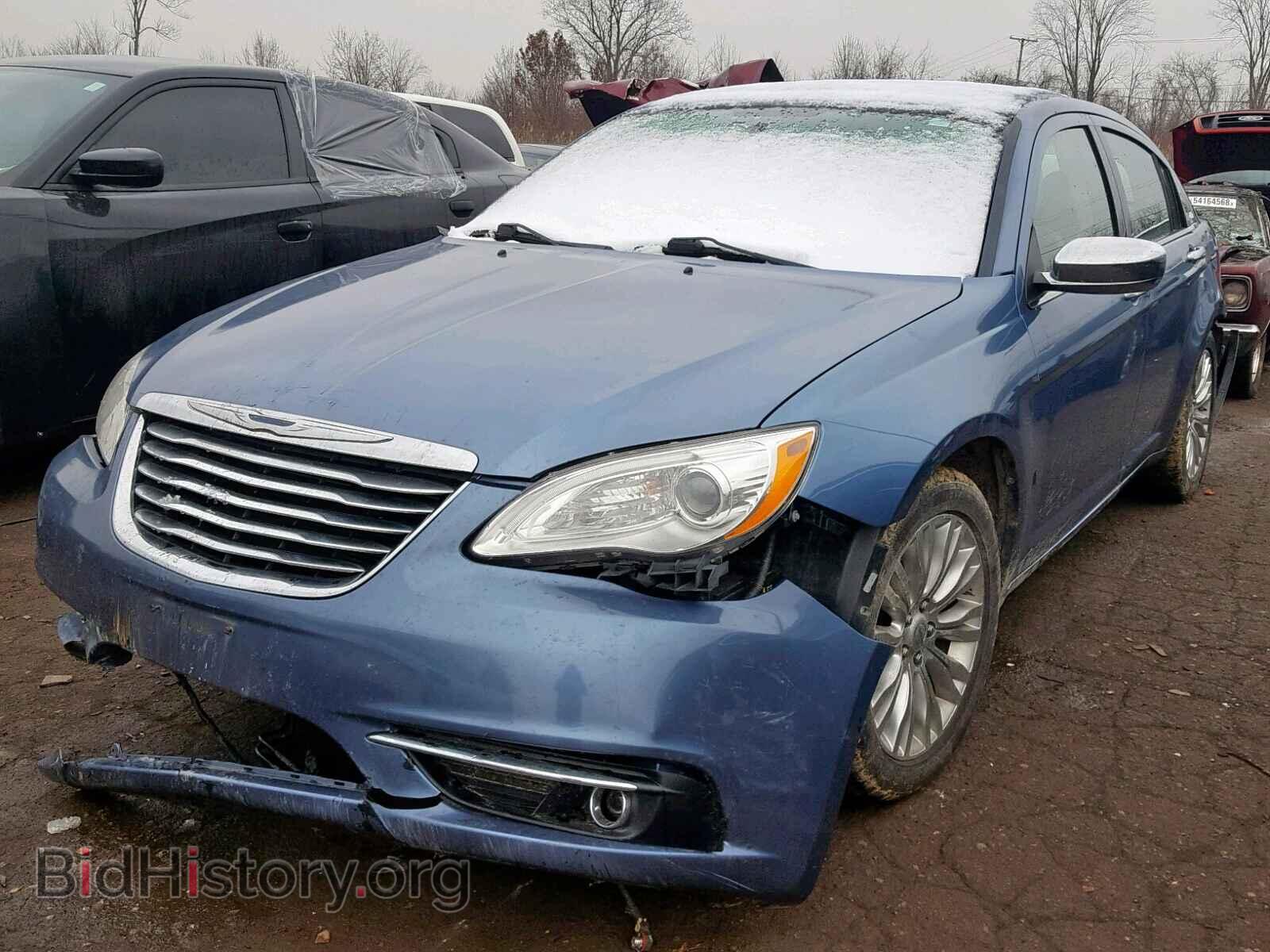 2011 CHRYSLER 200 - VIN: 1C3BC2FG4BN623115 - Фото 2