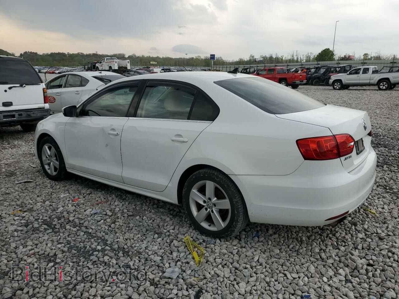 2014 VOLKSWAGEN JETTA - VIN: 3VWLL7AJ2EM415889 - Фото 2