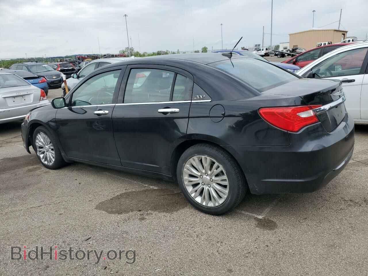 2012 CHRYSLER 200 - VIN: 1C3CCBCGXCN302741 - Фото 2