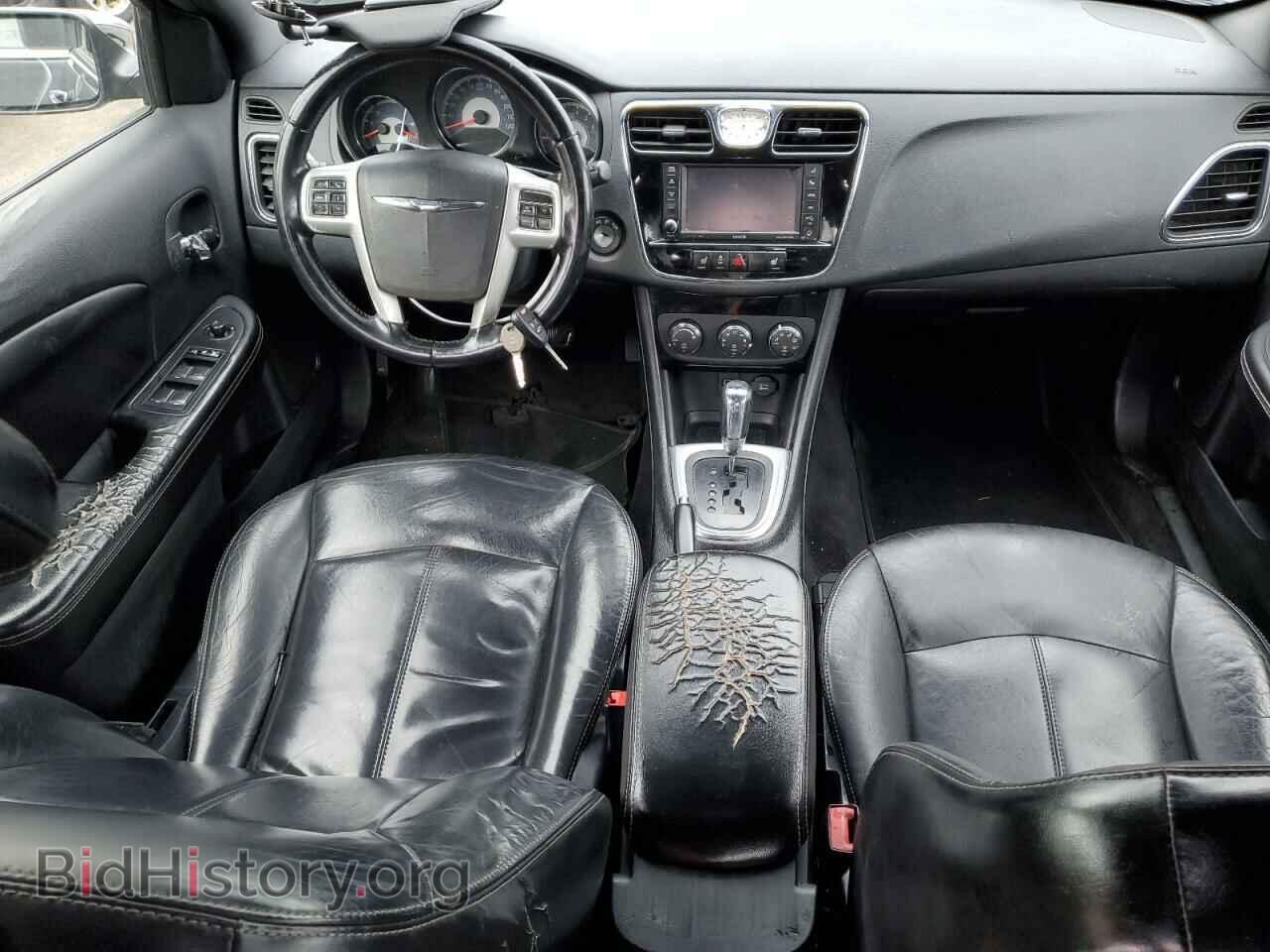2012 CHRYSLER 200 - VIN: 1C3CCBCGXCN302741 - Фото 8