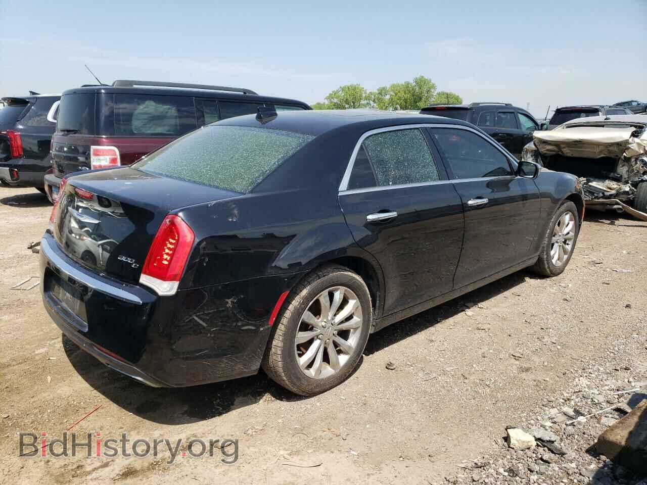 2017 CHRYSLER 300 - VIN: 2C3CCAKG3HH622169 - Фото 3