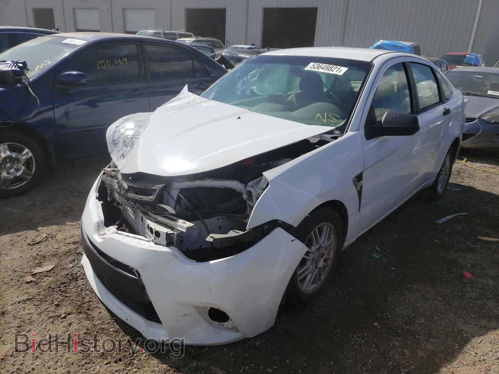 2008 FORD FOCUS - VIN: 1FAHP35NX8W144867 - Фото 2