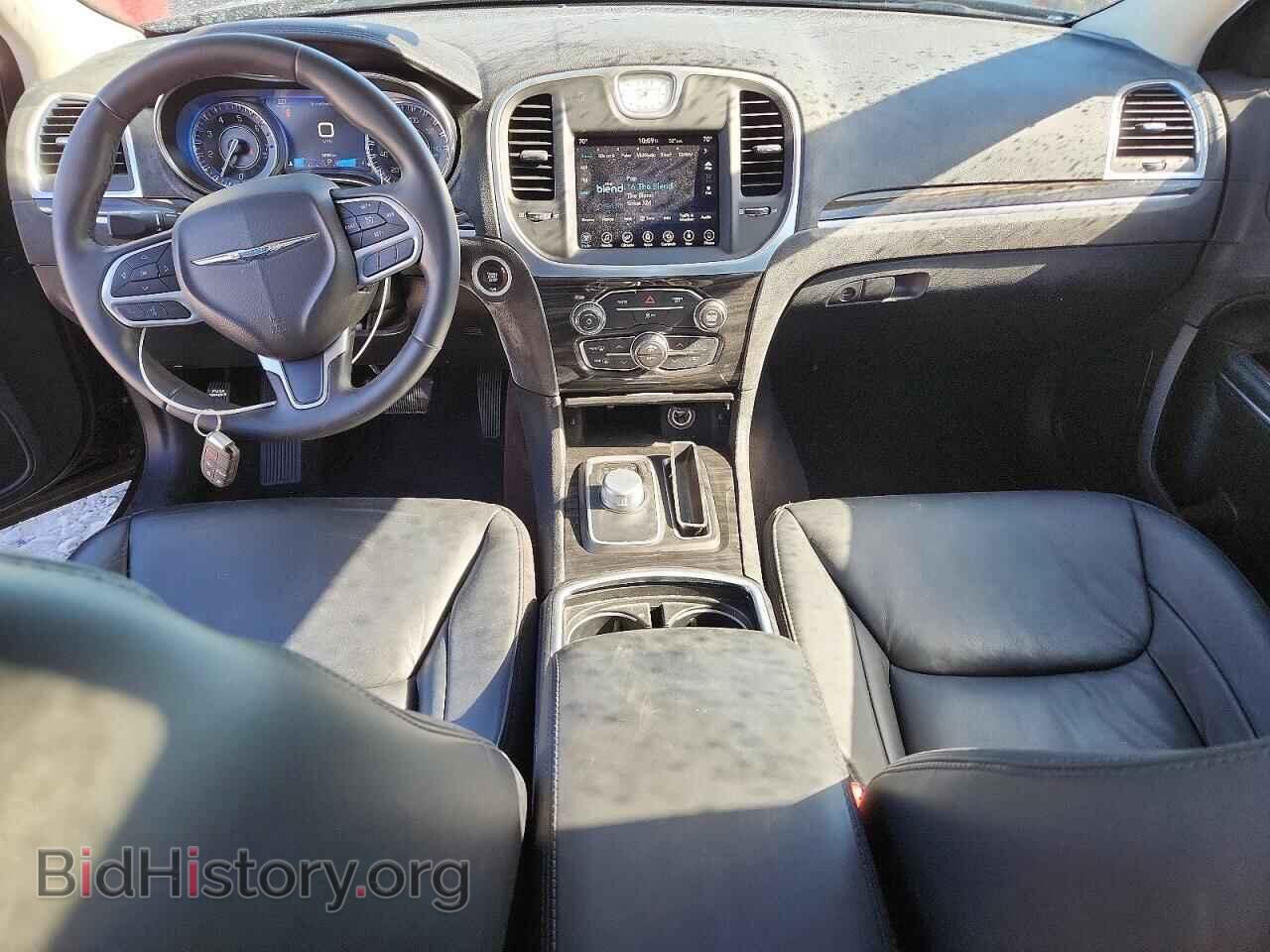 2017 CHRYSLER 300 - VIN: 2C3CCARGXHH558055 - Photo 8
