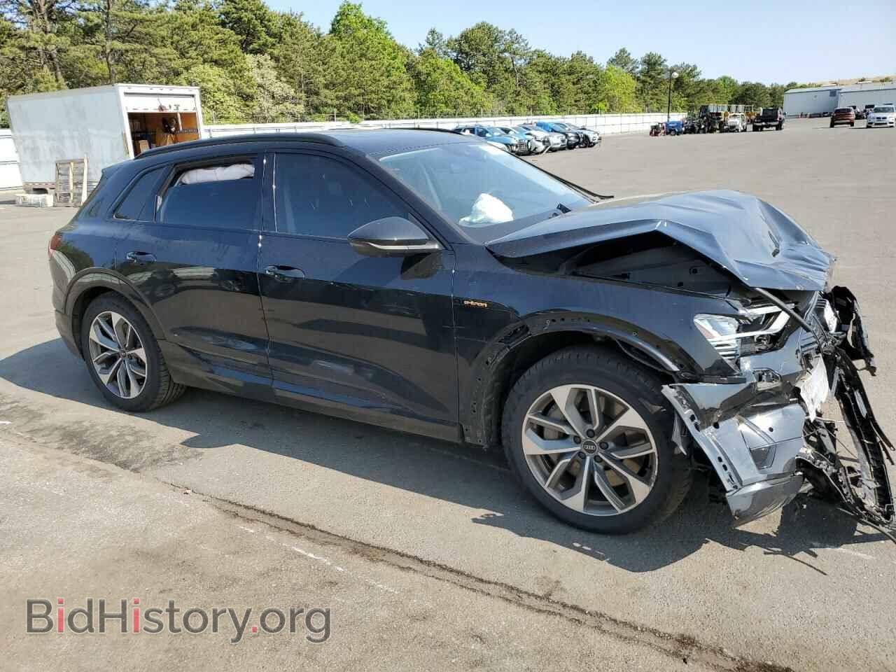 2021 AUDI E-TRON - VIN: WA1LAAGE6MB024650 - Photo 4