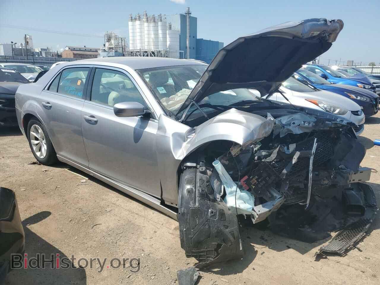 2015 CHRYSLER 300 - VIN: 2C3CCAAG2FH766181 - Фото 4