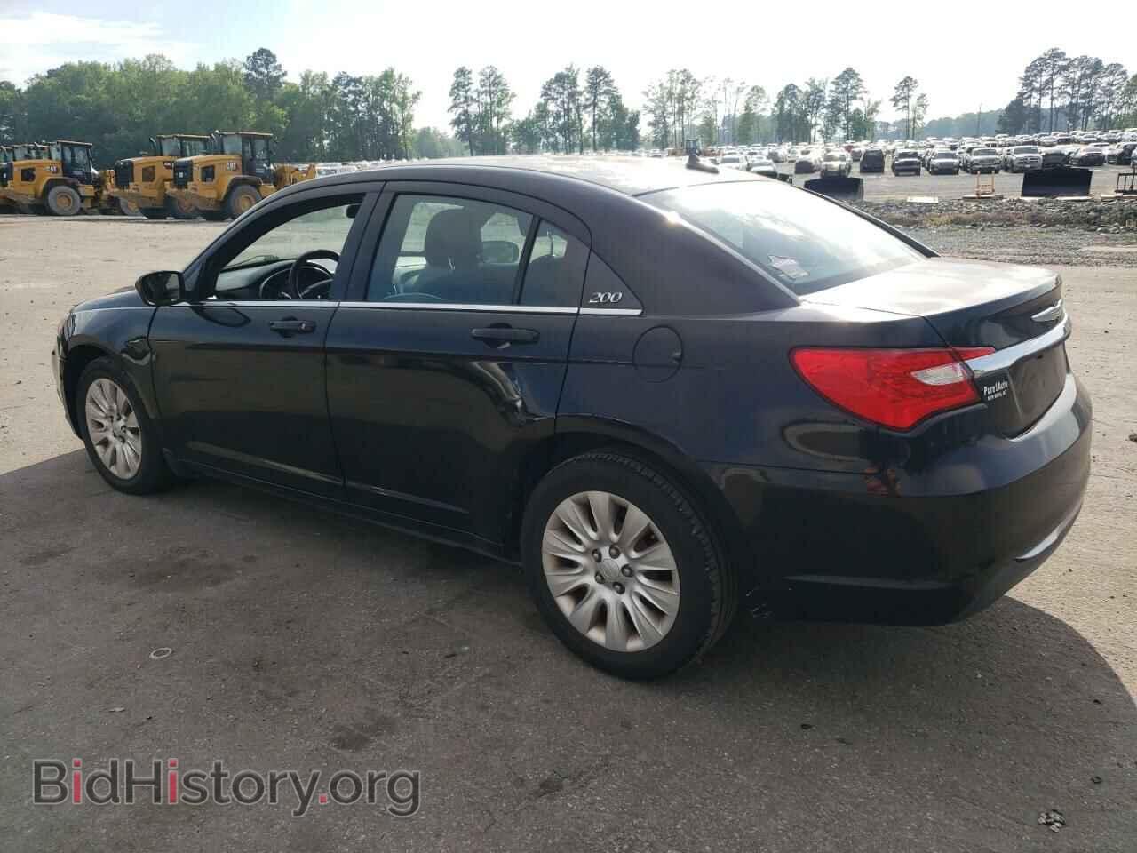 2013 CHRYSLER 200 - VIN: 1C3CCBABXDN606550 - Фото 2