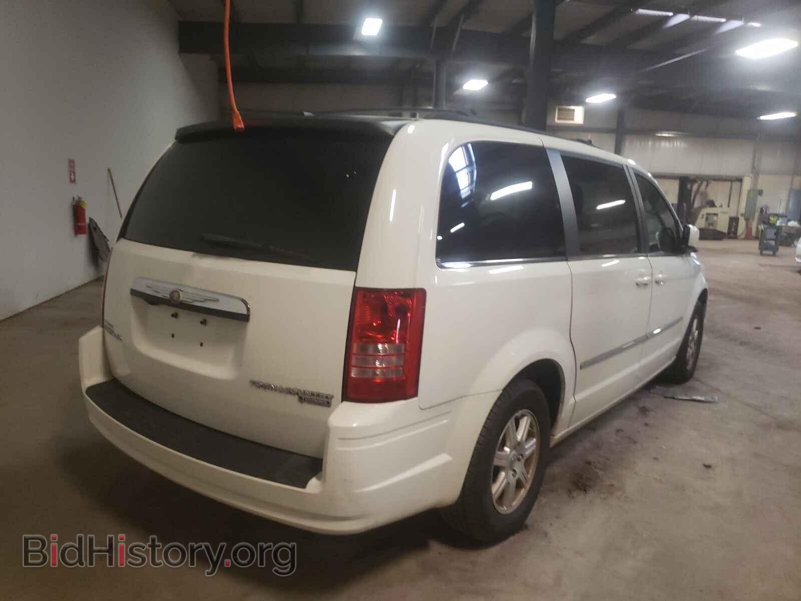 2010 CHRYSLER MINIVAN - VIN: 2A4RR5D16AR344589 - Фото 4