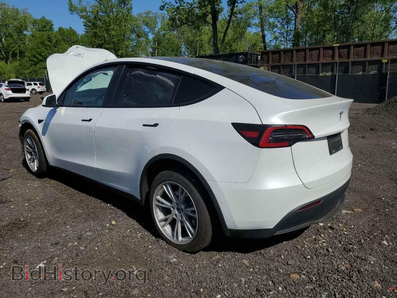 2022 TESLA MODEL Y - VIN: 7SAYGDEE0NA022552 - Фото 2
