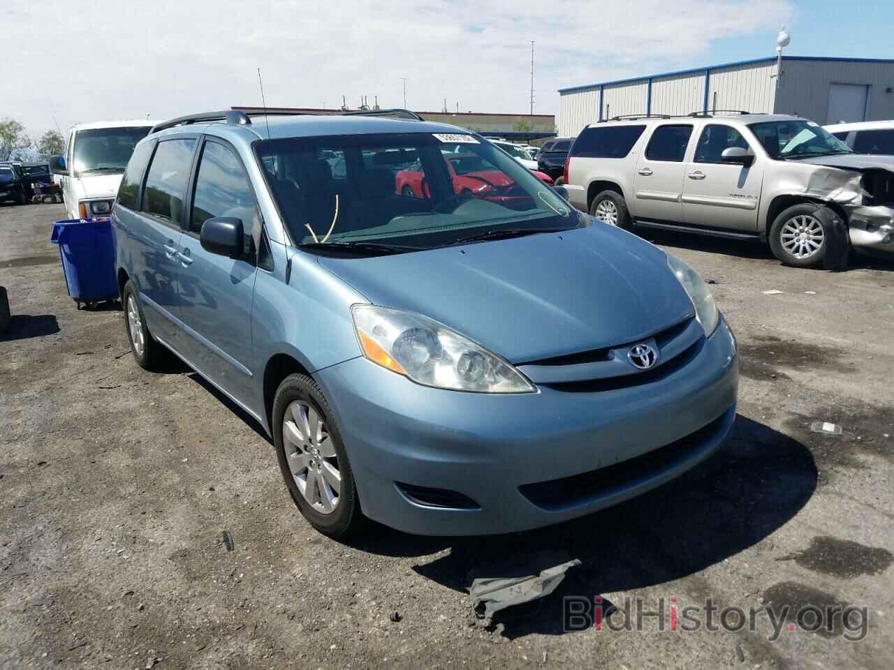 Фотография 5TDZK23C08S106959 - TOYOTA SIENNA 2008