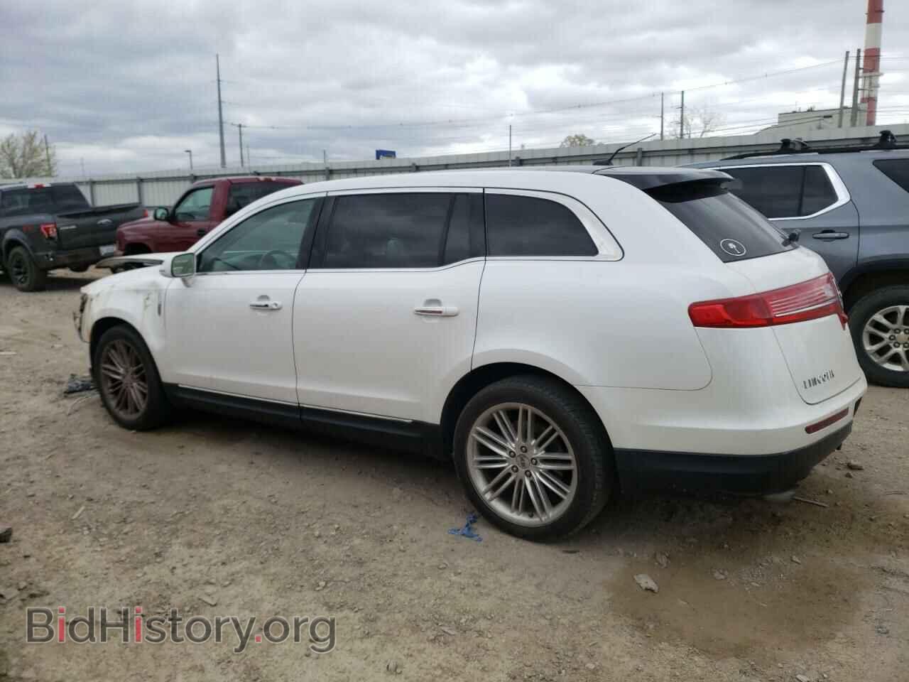 2013 LINCOLN MKT - VIN: 2LMHJ5AT8DBL56514 - Фото 2