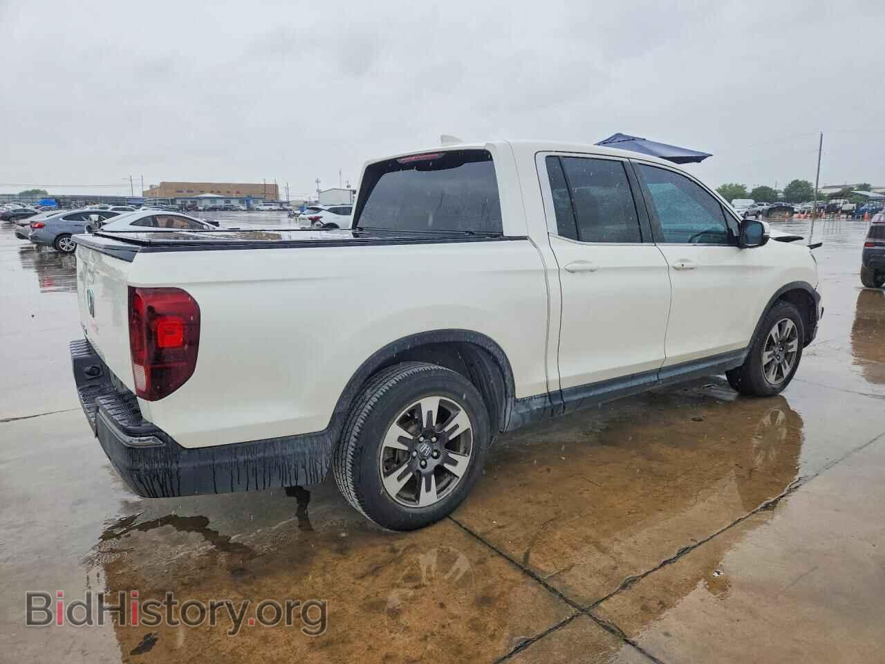 2017 HONDA RIDGELINE - VIN: 5FPYK2F59HB005567 - Photo 3