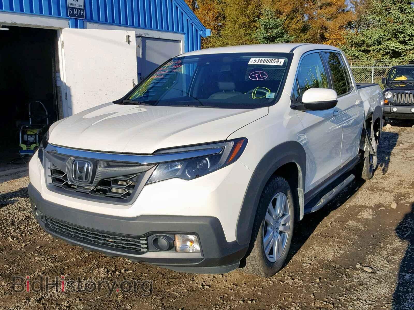 2017 HONDA RIDGELINE - VIN: 5FPYK3F38HB504543 - Фото 2