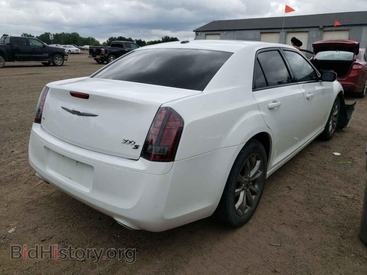 2014 CHRYSLER 300 - VIN: 2C3CCAGG8EH384310 - Фото 4