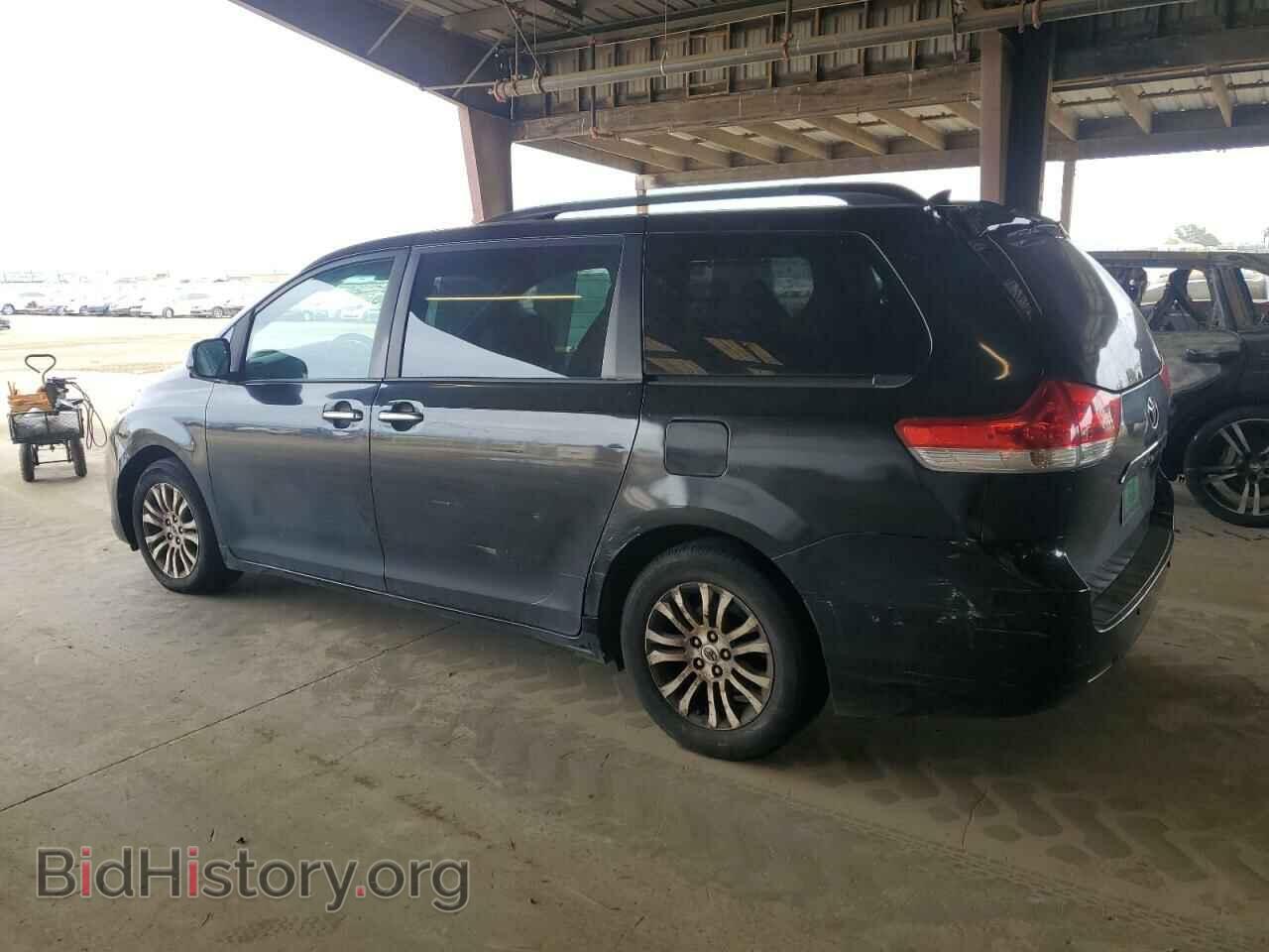 2011 TOYOTA All Models - VIN: 5TDYK3DC0BS026844 - Photo 2