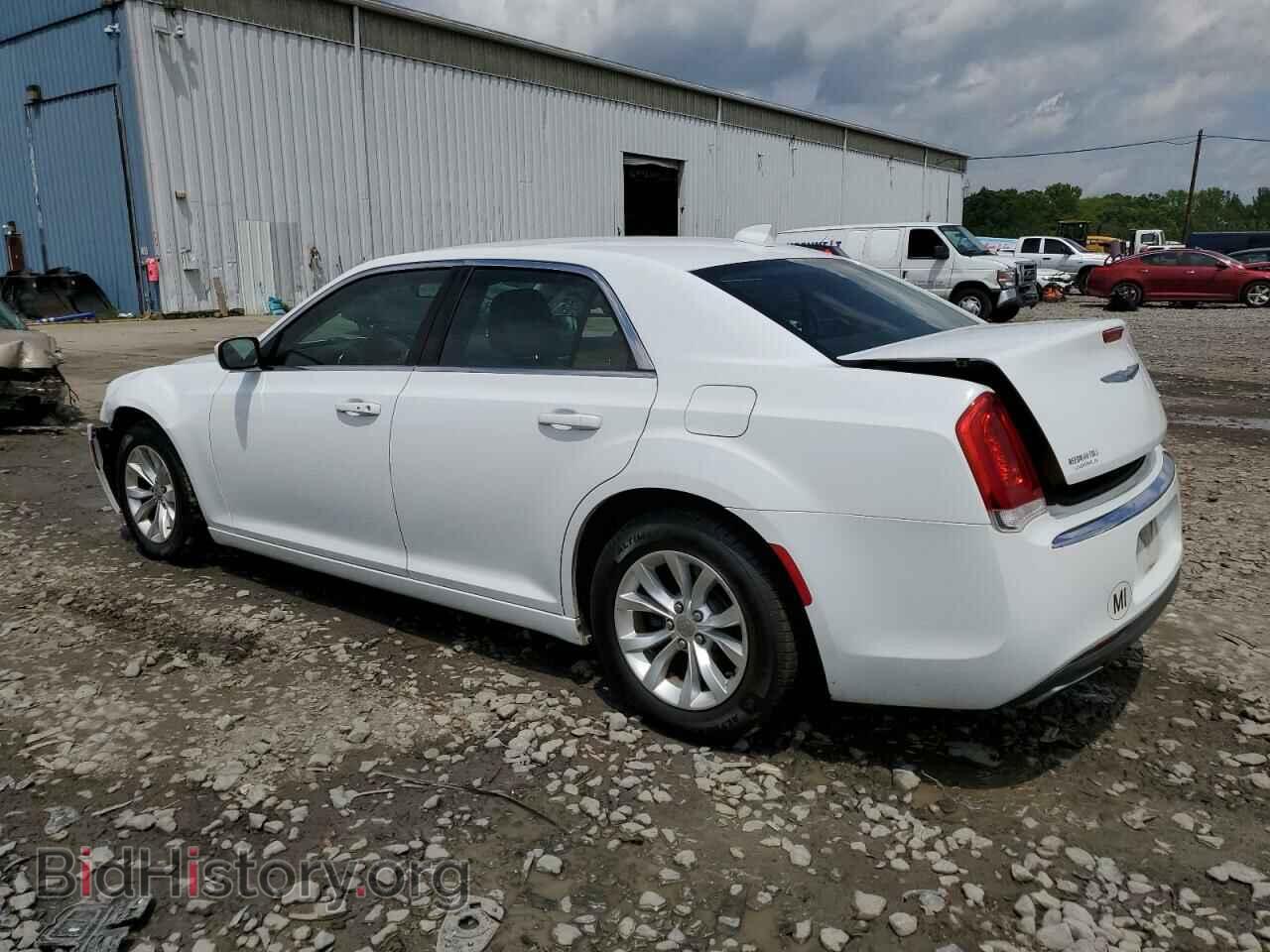 2015 CHRYSLER 300 - VIN: 2C3CCAAG3FH921451 - Фото 2
