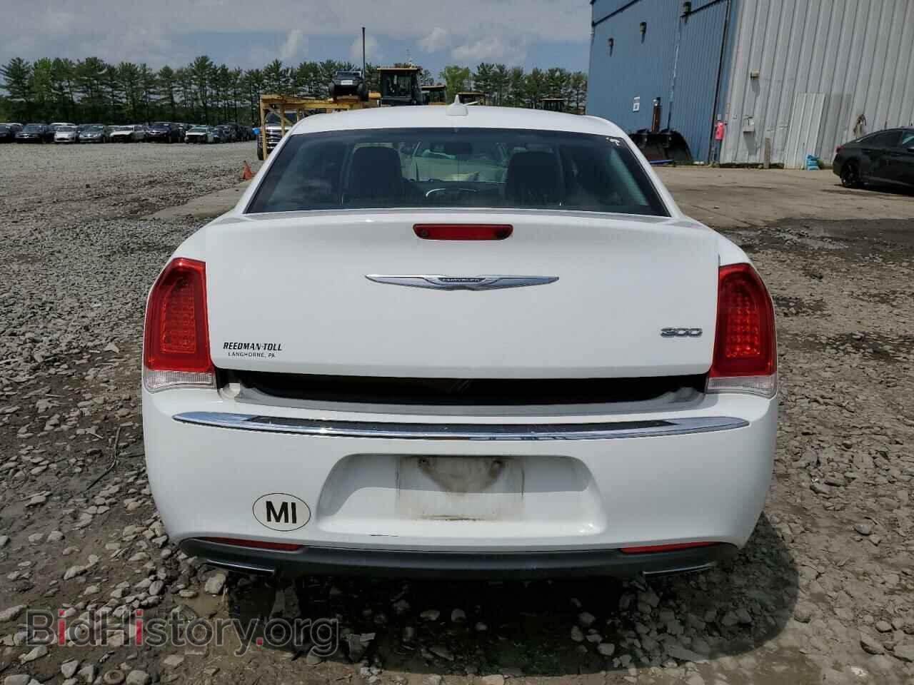 2015 CHRYSLER 300 - VIN: 2C3CCAAG3FH921451 - Фото 6