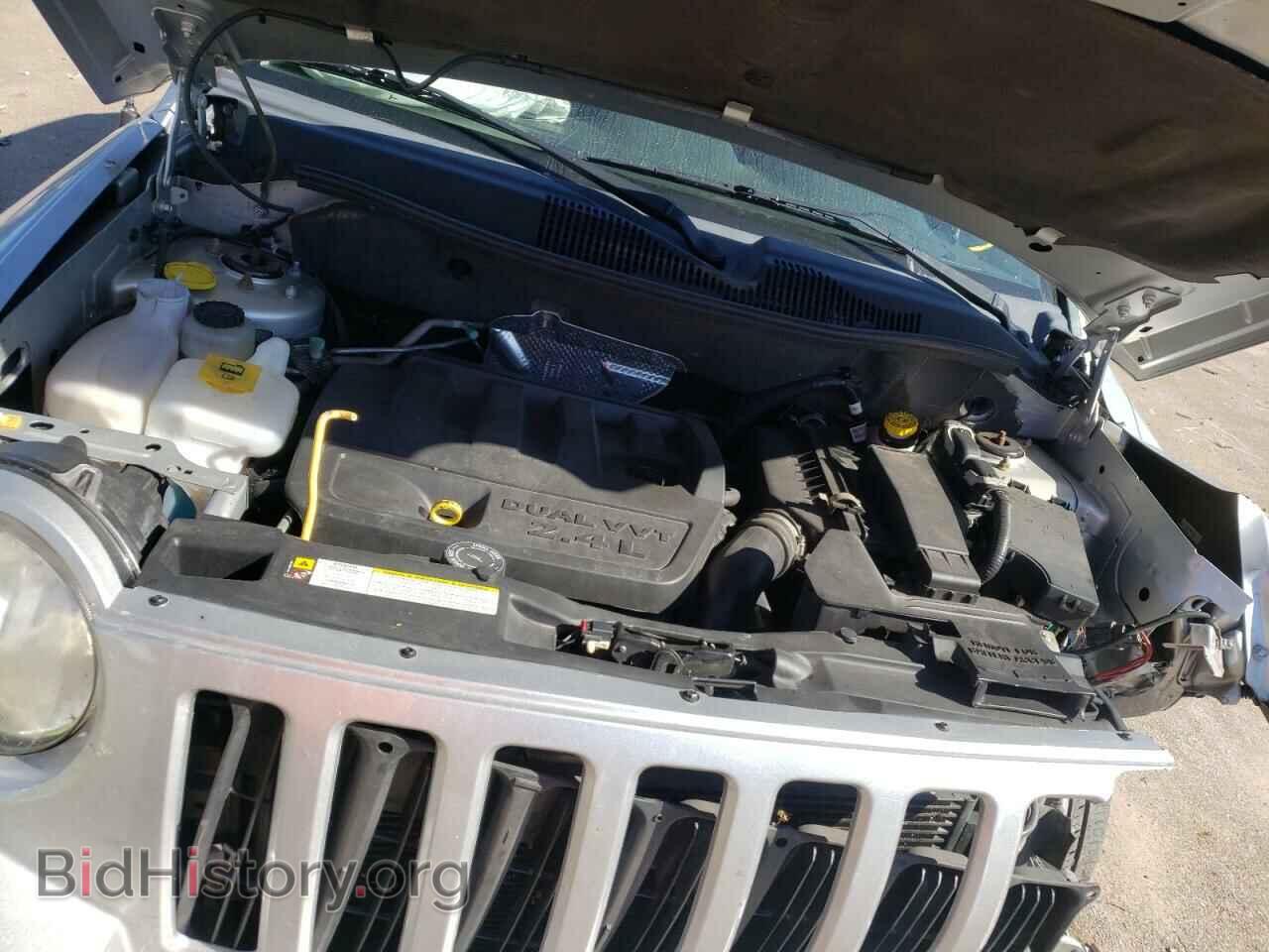 2010 JEEP COMPASS - VIN: 1J4NT1FB9AD643446 - Photo 7