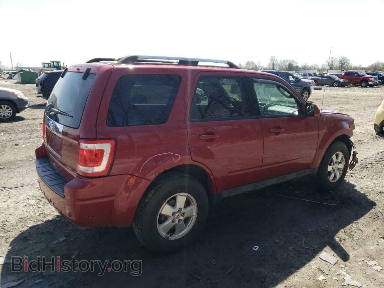 2011 FORD ESCAPE - VIN: 1FMCU0E70BKB38731 - Фото 3