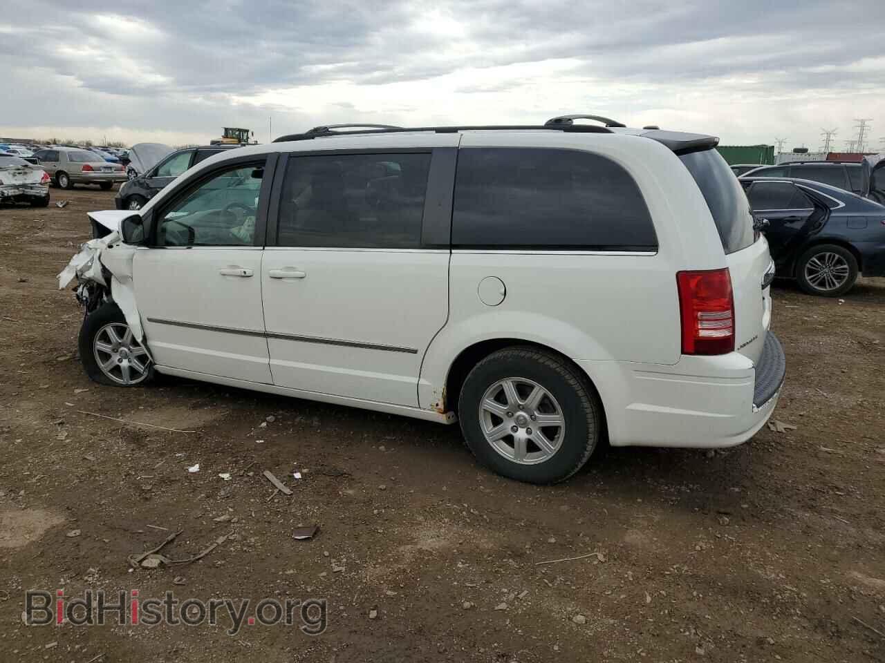 2010 CHRYSLER MINIVAN - VIN: 2A4RR5D18AR404128 - Фото 2
