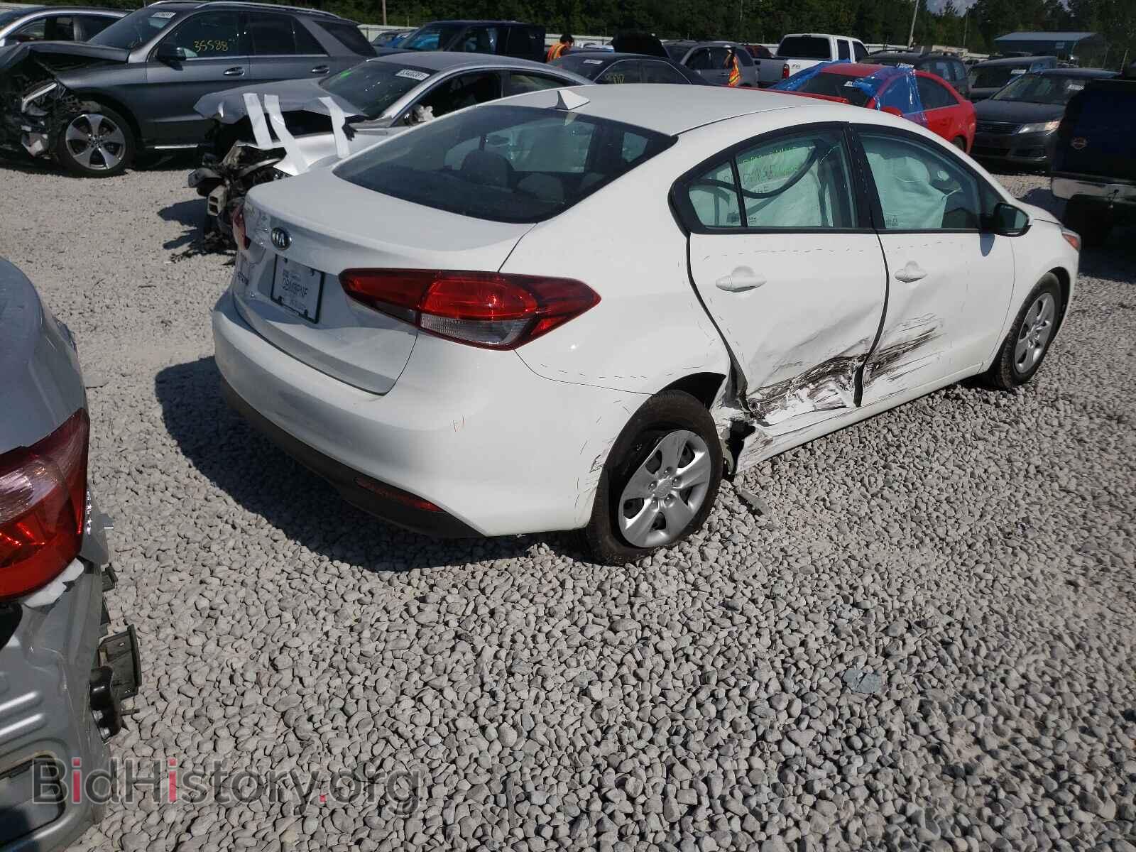 2017 KIA FORTE - VIN: 3KPFK4A74HE057585 - Фото 4