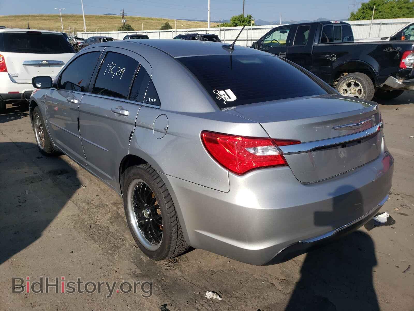 2013 CHRYSLER 200 - VIN: 1C3CCBAB3DN611458 - Фото 3