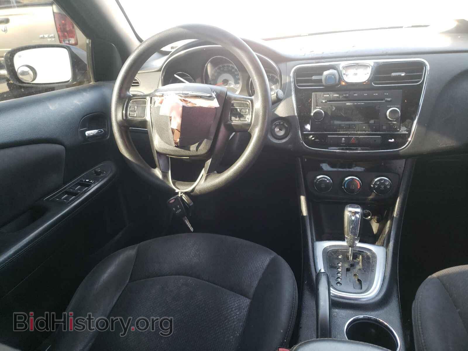 2013 CHRYSLER 200 - VIN: 1C3CCBAB3DN611458 - Фото 9