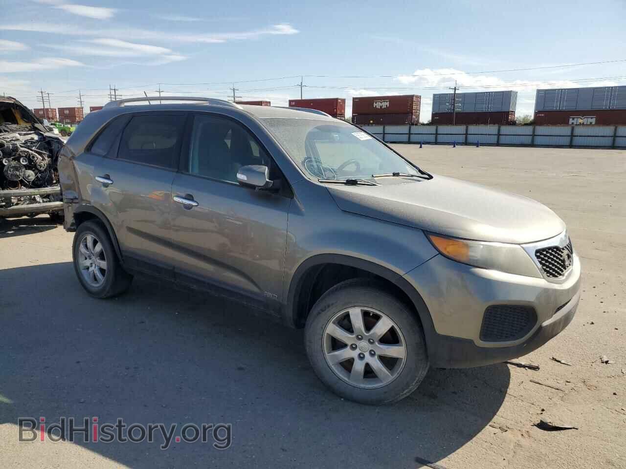2011 KIA SORENTO - VIN: 5XYKTDA28BG169624 - Фото 4