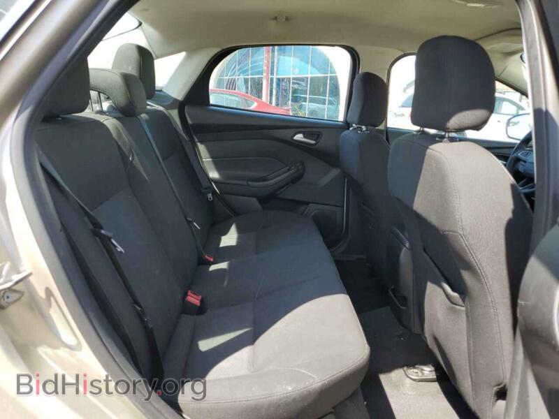 2017 Ford FOCUS (VIN 1FADP3FE5HL297381) — photo 10 of 12