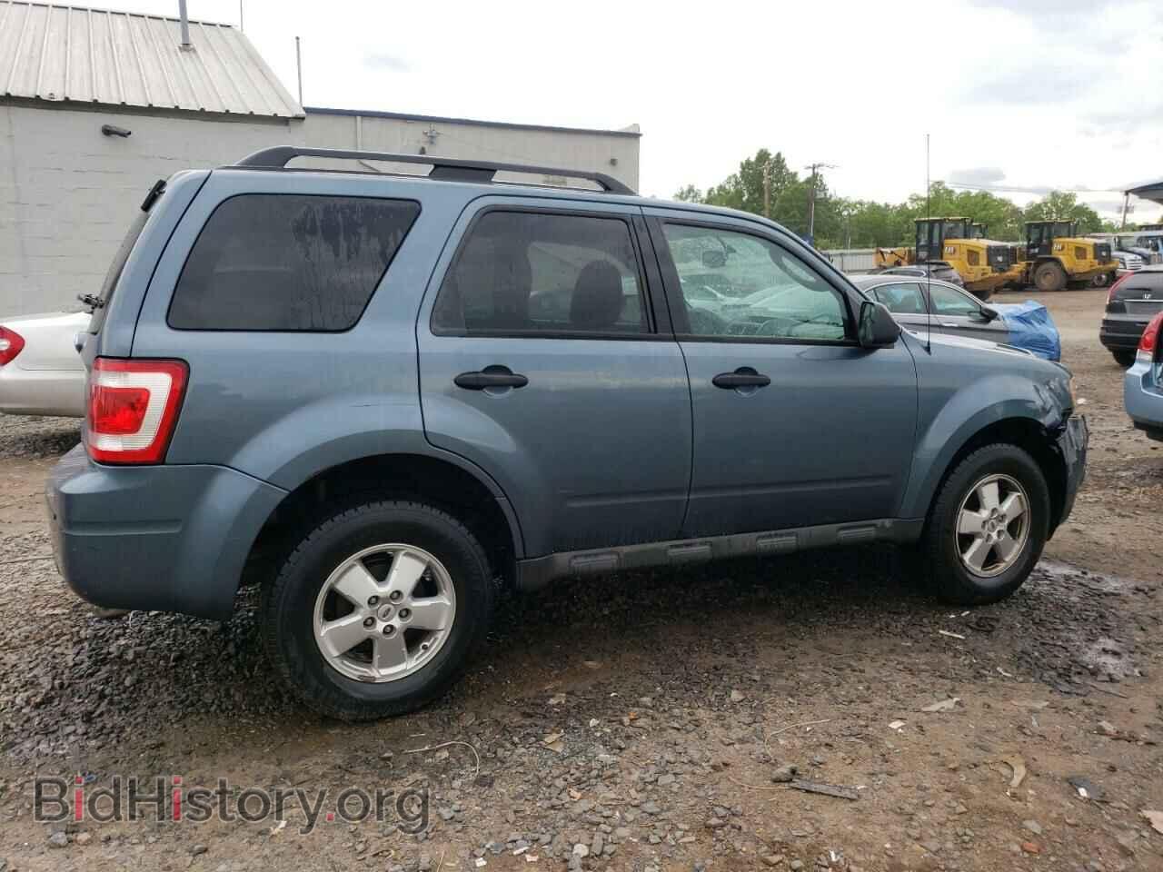 2011 FORD ESCAPE - VIN: 1FMCU0D78BKB08619 - Фото 3