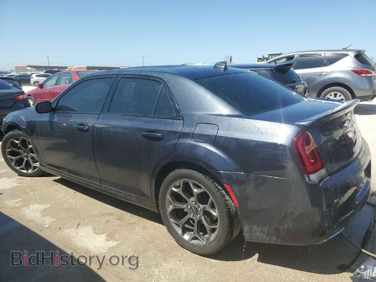 2017 CHRYSLER 300 - VIN: 2C3CCABG4HH616025 - Фото 2