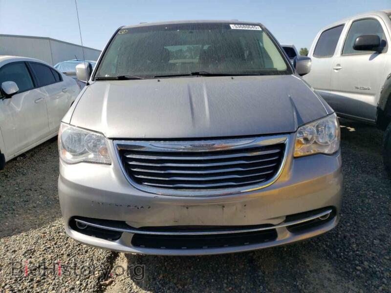 2016 Chrysler MINIVAN (VIN 2C4RC1BG1GR245176) — photo 5 of 13