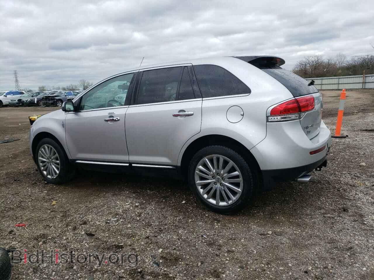 2011 LINCOLN MKX - VIN: 2LMDJ8JK2BBJ32076 - Фото 2