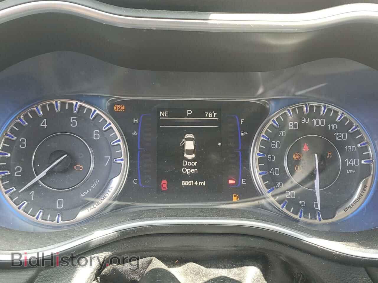 2015 CHRYSLER 200 - VIN: 1C3CCCAB5FN616878 - Фото 9