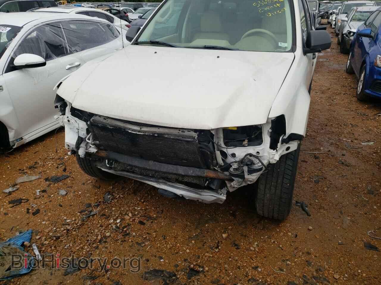 2011 FORD ESCAPE - VIN: 1FMCU0E76BKB59373 - Фото 9