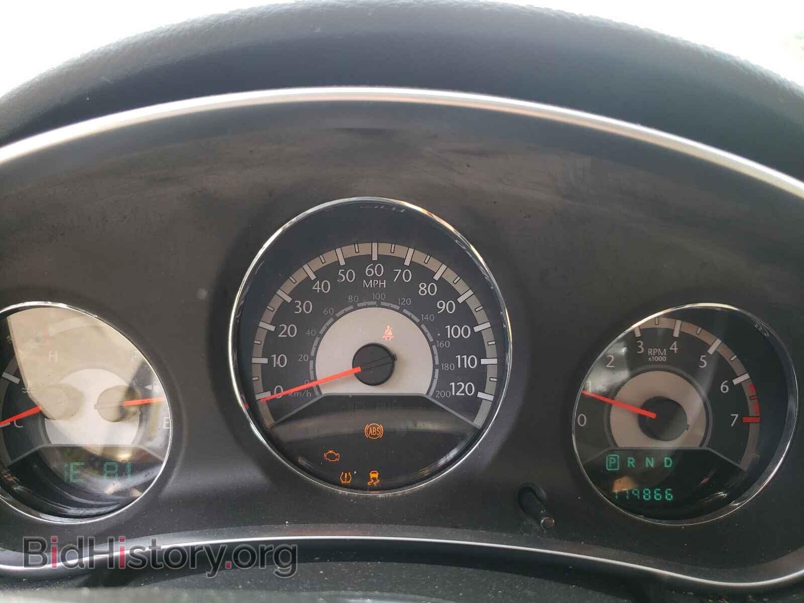 2011 CHRYSLER 200 - VIN: 1C3BC2FG1BN520038 - Фото 8