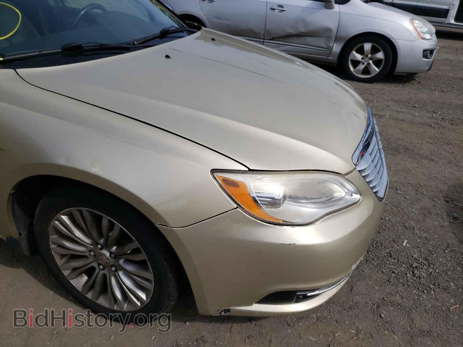 2011 CHRYSLER 200 - VIN: 1C3BC2FG1BN520038 - Фото 9