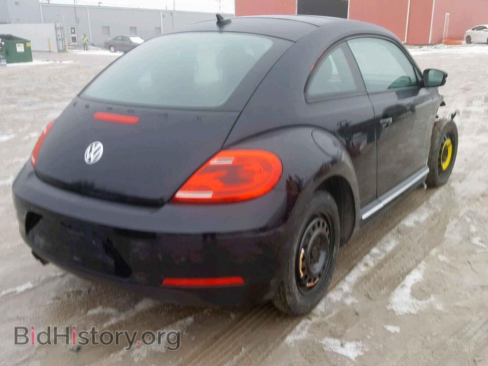 2012 VOLKSWAGEN BEETLE - VIN: 3VWJP7AT5CM636980 - Фото 4